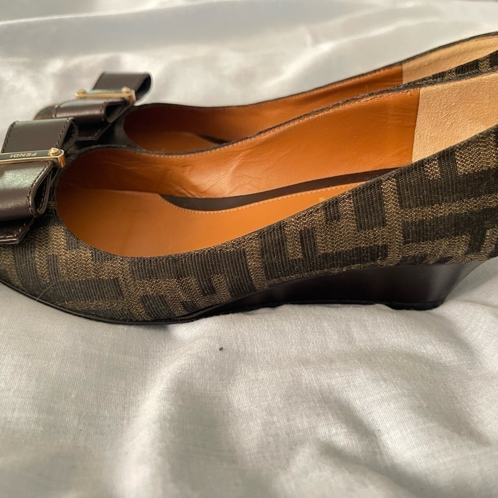 Real FENDI zucca wedges in size 35 brown bow - Picture 11 of 14